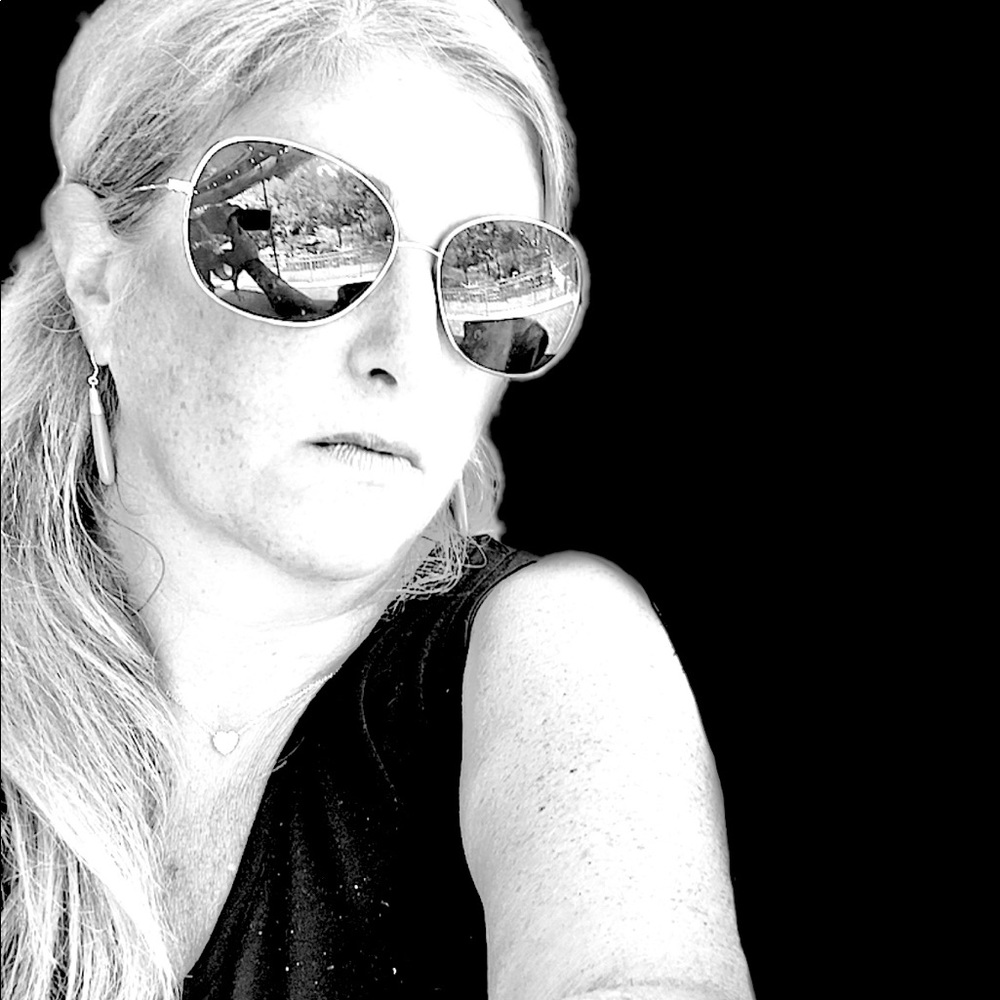 Meet your Posher, Holly